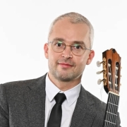 Alex - Online Classical Guitar Guitar Ukulele  teacher 