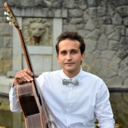 Razvan - Online Classical Guitar Guitar Ukulele  teacher 