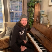 Bennett - Online Piano  teacher 