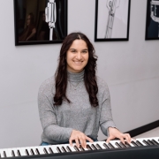 Bethany - Online Piano  teacher 